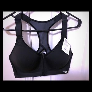 Victoria’s Secret sports bra 34c NWT